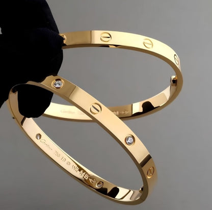 Cartier bracelet -best quality