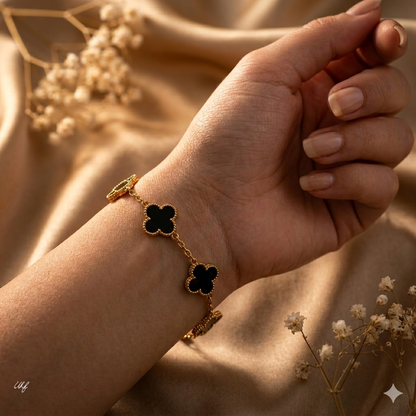 Black Cloverset with Bracelet,Earrings,necklace,finger ring