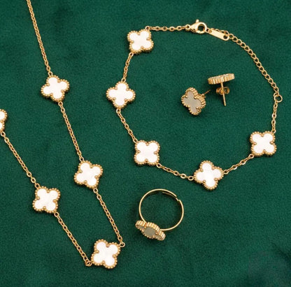 White cloverset with Bracelet,earring,neklece,finger ring