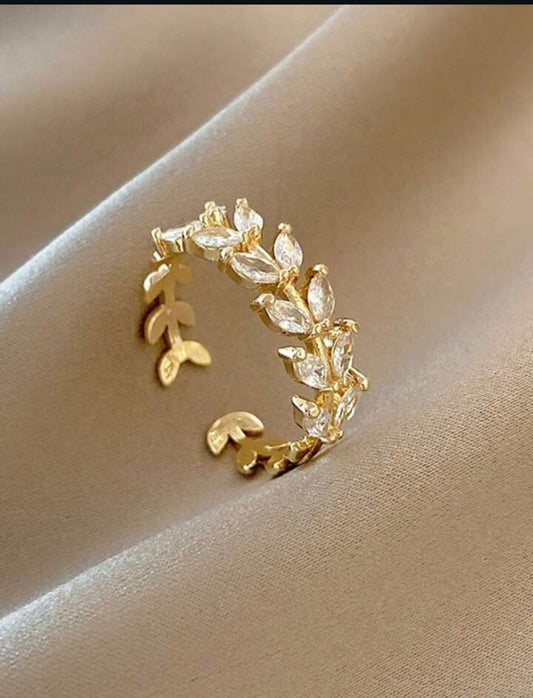 Leaf style ring with zircon stone
