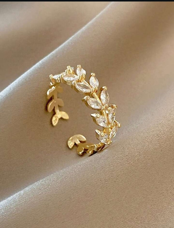 Leaf style ring with zircon stone
