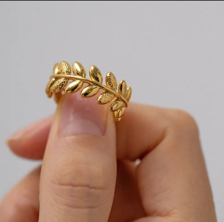 Round of leaf anti tarnish adjustable ring